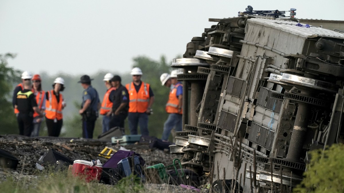 USA: Dziesiątki rannych katastrofy. Wykoleiło się 7 wagonów [WIDEO] 