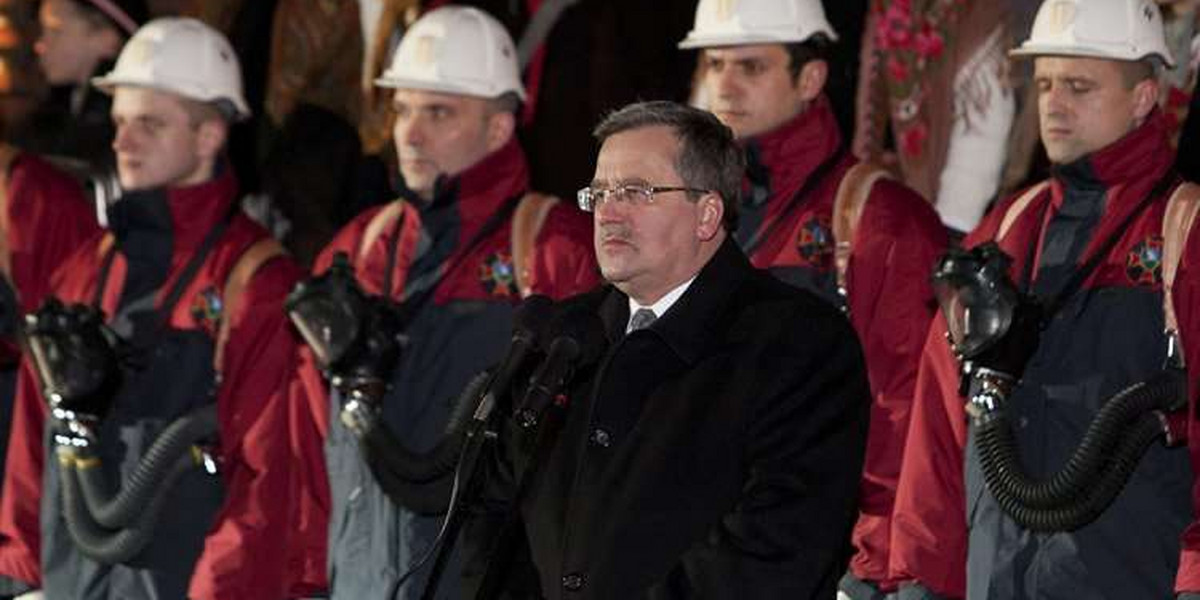 Gwizdy i krzyki, bo prezydent  oddawał hołd zabitym górnikom