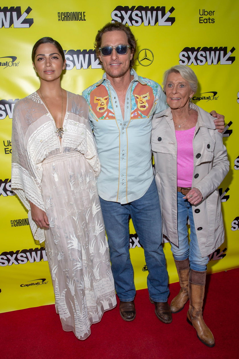  Matthew McConaughey z żoną i matką