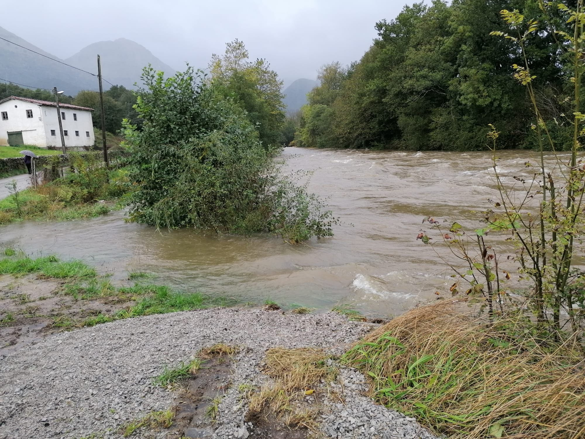 Cantabria activa preemergencia por inundaciones tras 115 incidentes durante la noche