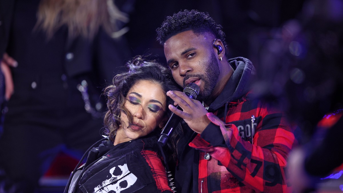 Jason Derulo podczas występu na Sylwestrze Marzeń. 