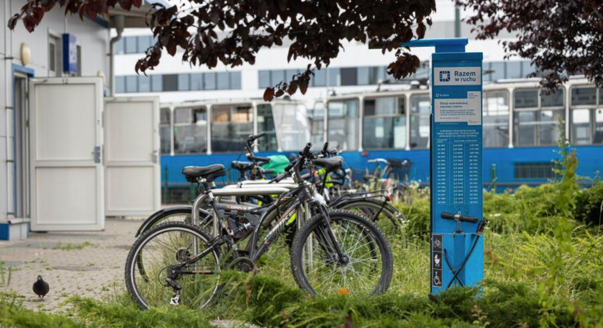 Aż 750 nowych stojaków rowerowych pojawi się w Krakowie do końca listopada.