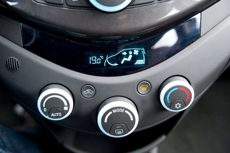 Chevrolet spark - panel klimatycji