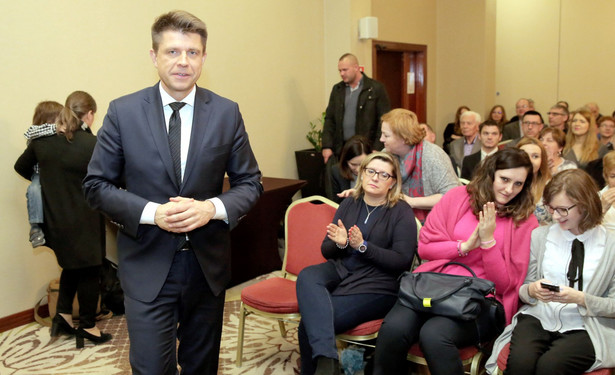 Petru ma receptę na odwołanie rządu PiS. "Opozycja musi skoordynować swoje działania"