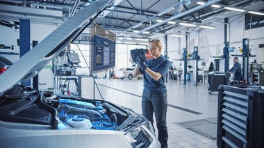 czy europejską motoryzację da się uratować? ue chce produkować małe i tanie auta elektryczne