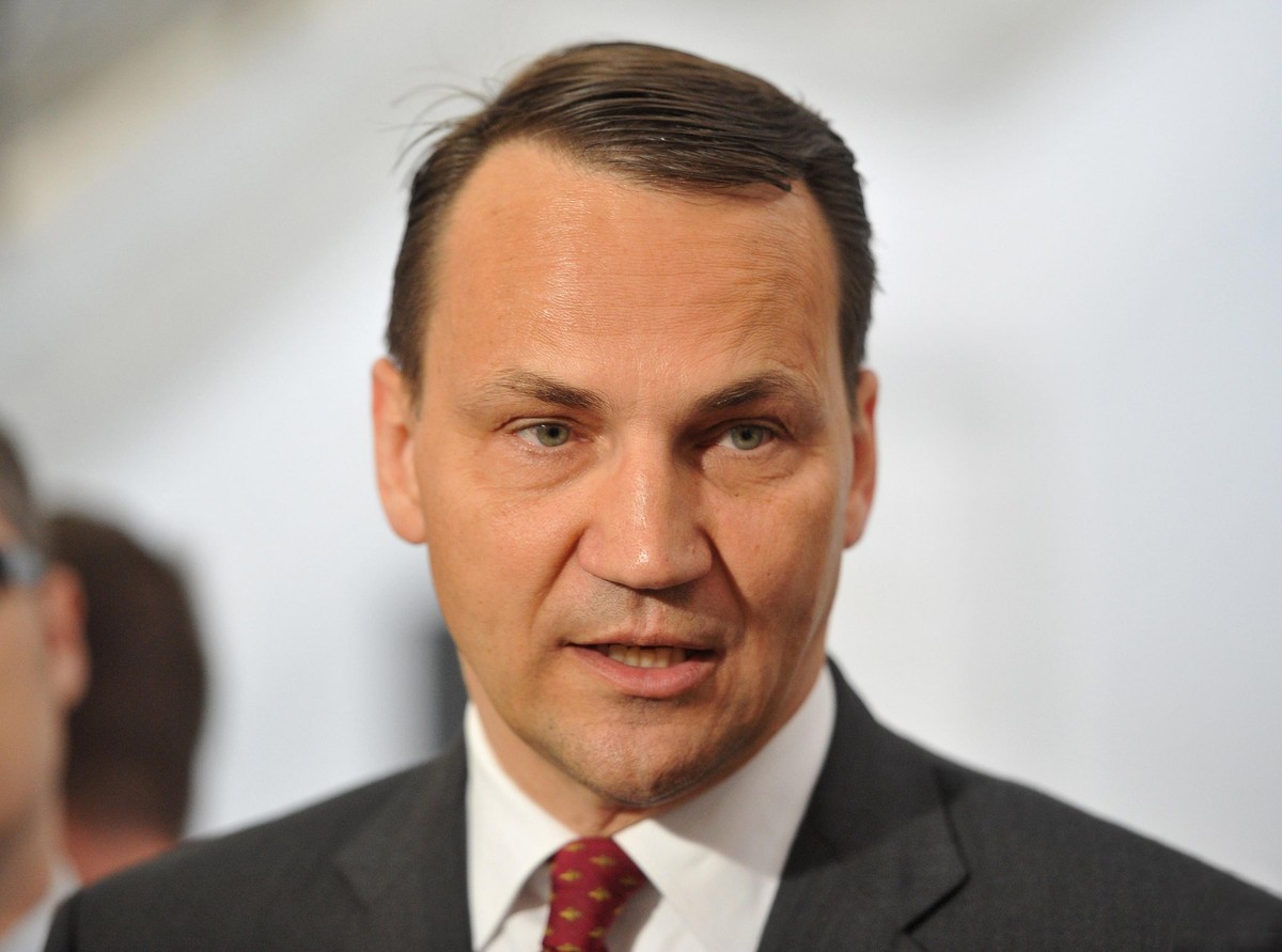 Szef MSZ, Radosław Sikorski