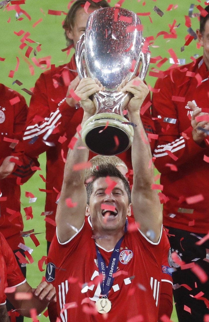 Który Piłkarz Najwięcej Razy Wygrał Ligę Mistrzów Robert Lewandowski z Bayernem Monachium wygrał Superpuchar Europy i