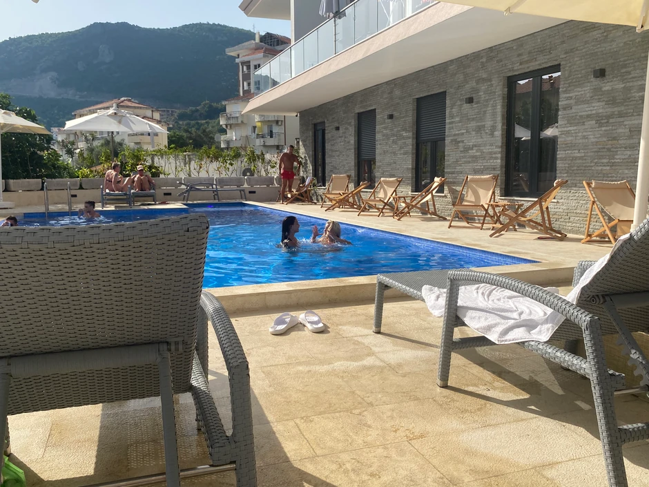 Mahrina i Ema Radujko