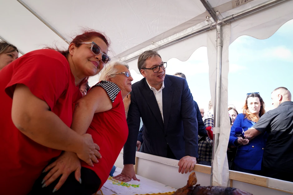 Vučić u Jelašnicu kod Zaječara sa građanima