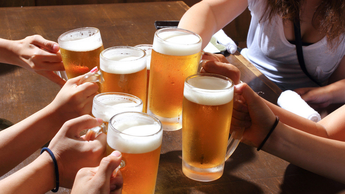 Вживання алкоголю в будь-якій кількості підвищує ризик захворювань, кажуть автори масштабного дослідження. Загалом у світі алкоголь спричинює щороку 2,8 мільйона передчасних смертей.