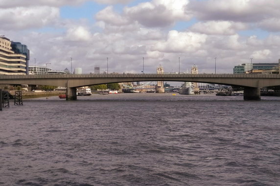 Obecny London Bridge, fot. hammersfan, wikimedia, CC 3.0