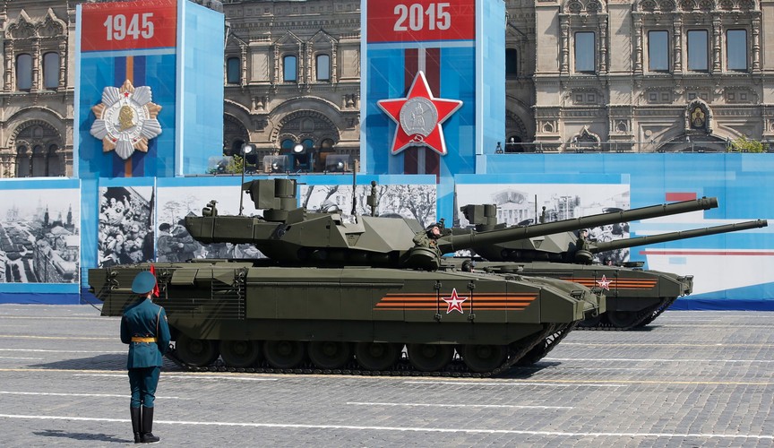 Parada Zwycięstwa na Placu Czerwonym - czołgi Amata T-14