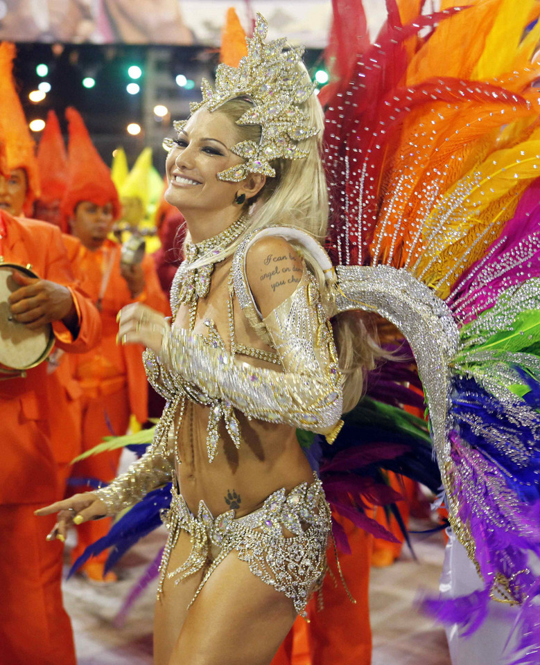 Brazil, RIO DE JANEIRO, 2012-02-20T050613Z_01_RIO482_RTRIDSP_3_BRAZIL-CARNIVAL.jpg