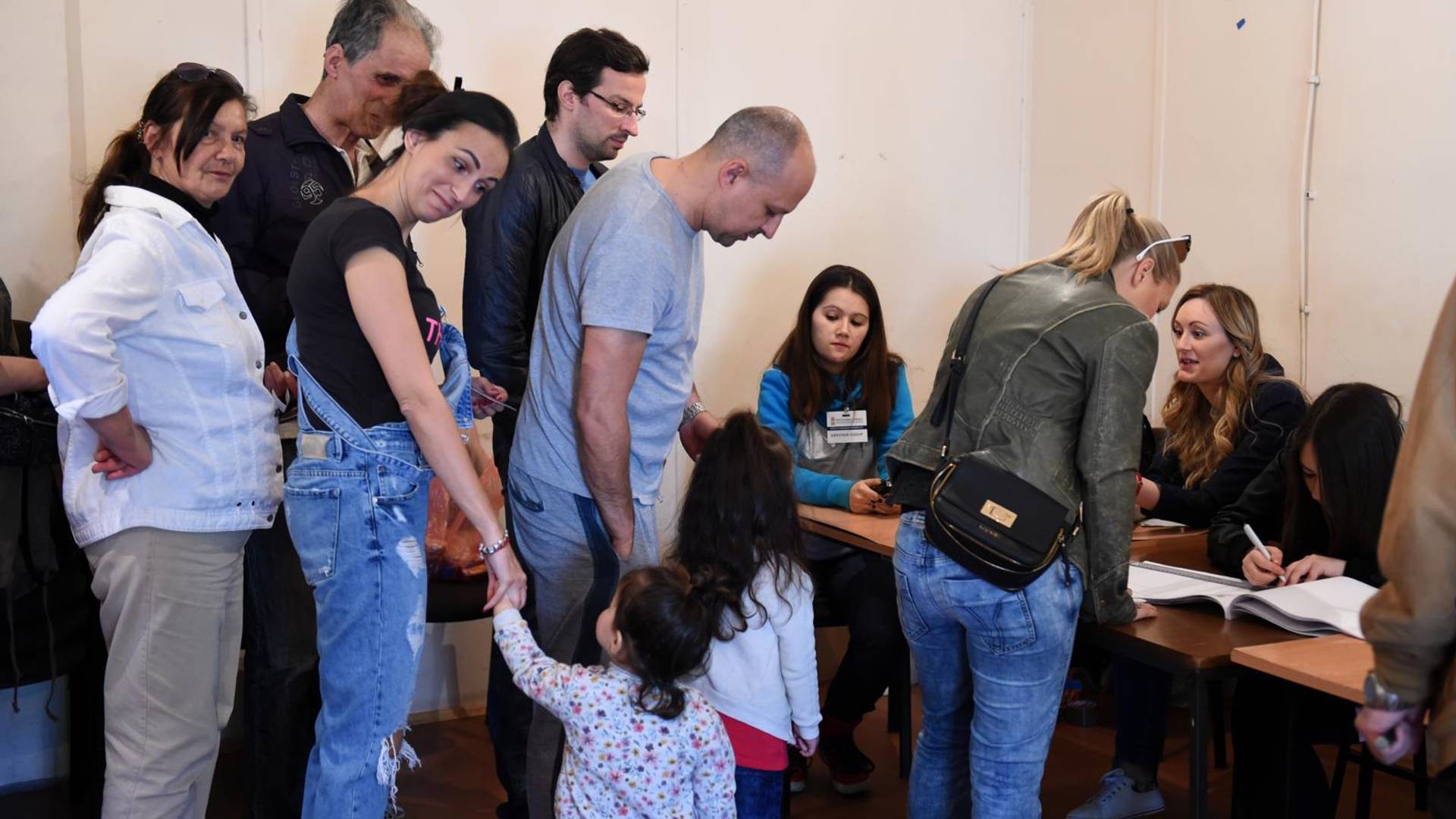 Cela Srbija zaslužuje referendum koji danas imaju u Šapcu