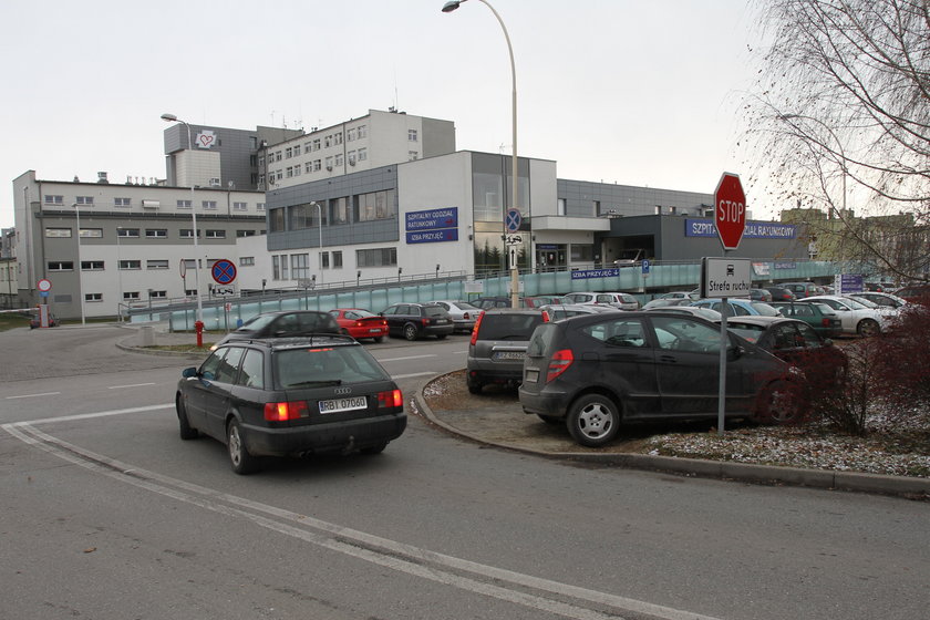 Parkingowy koszmar przed szpitalem