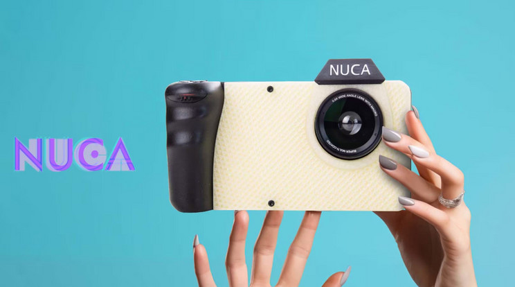 A NUCA kamera egyelőre egy prototípus, amely létrehozói szerint legalább annyira provokációs eszköz, mint fényképezőgép. A meztelenséggel kimozdítják az embereket a komfortzónájukból, és vitára késztetik őket az életünket éppen most fenekestül felforgató technológiáról. / Fotó: NUCA