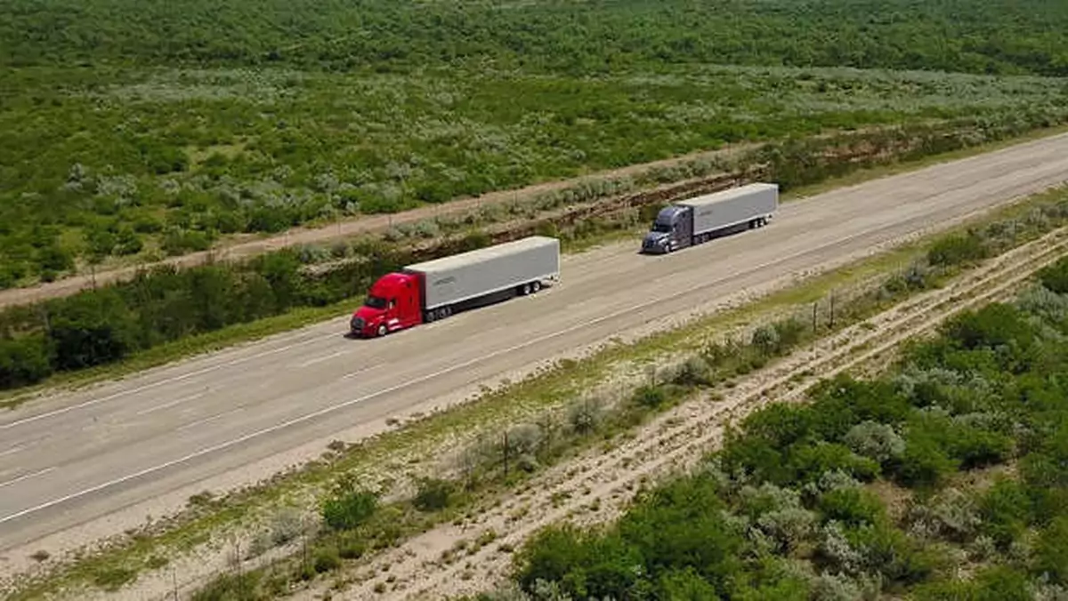 Daimler testuje w Stanach Zjednoczonych częściowo autonomiczne ciężarówki