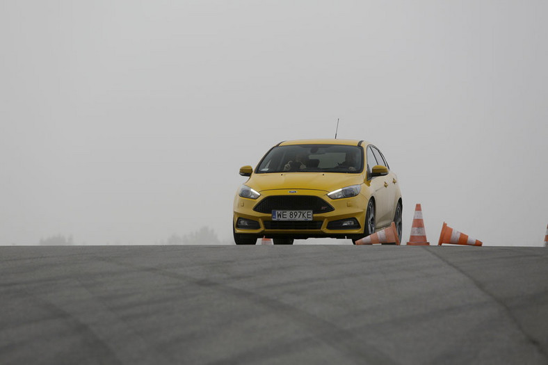 Akademia Auto Świata szkoli instruktorów