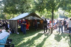 Wielki protest medyków w Warszawie. 'Białe miasteczko' przed kancelarią premiera