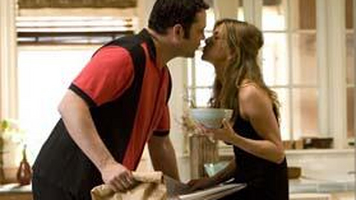 Vince Vaughn spędził cały dzień na planie "Sztuki zrywania" podczas kręcenia rozbieranych scen z Jennifer Aniston.