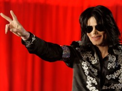 Michael Jackson znów śpiewa – niepublikowana piosenka króla popu!