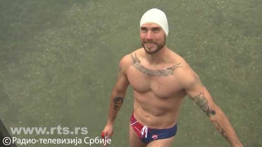 Marko Mažar bavi se zimskim plivanjem