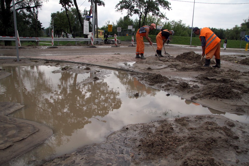 Woda znów nie oszczędziła Sandomierza