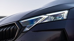 nowa skoda jest szybka, oszczędna i pojemna. pod maską silnik 2.0