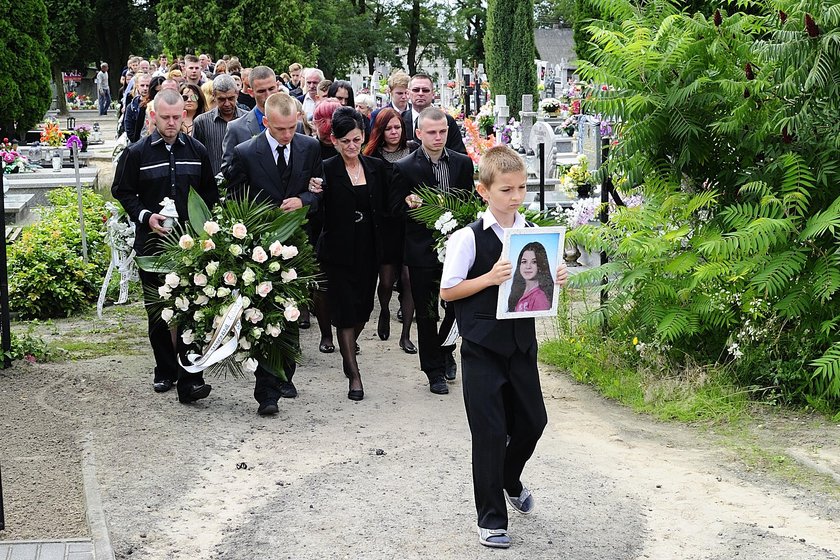 "Nie zapomnimy jej uśmiechu". Tak żegnali zamordowaną Klaudię