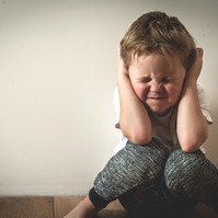 Hogyan előzhető meg túlérzékeny gyerekeknél a dühroham? A pszichológus tanácsai