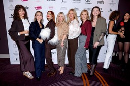 wielki sukces kampanii na rzecz walki z rakiem piersi. zebrano w sumie 16 ton staników