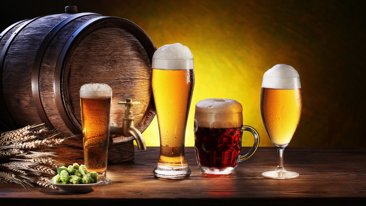 Piwo jest jednym z najczęściej spożywanych napojów na świecie. Nie może zatem dziwić fakt, że powstają zestawienia, które pokazują nam, gdzie na Starym Kontynencie można najmniej zapłacić ten złocisty trunek. Taki ranking z pewnością pozwoli przyciągnąć wielu smakoszy.