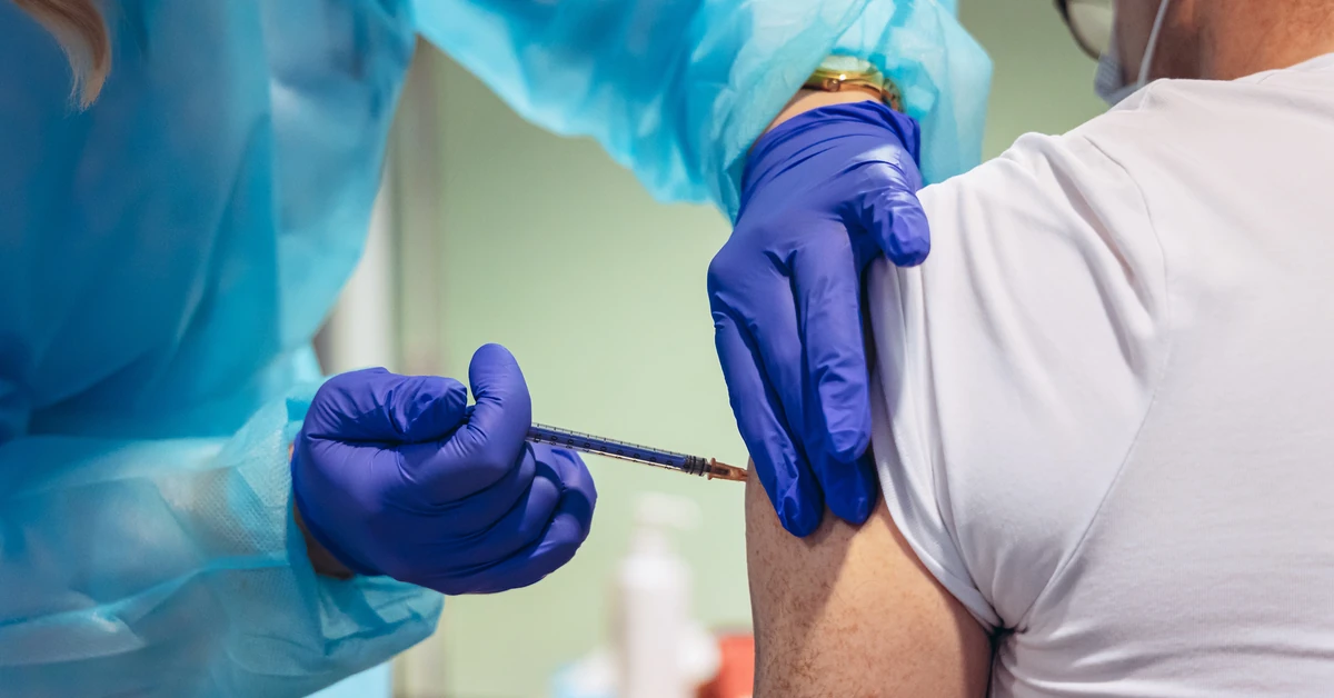 Szczepionka przeciw COVID-19 może wydłużać życie pacjentów onkologicznych