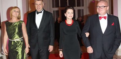 Żony polityków na Balu Dziennikarzy. Foto