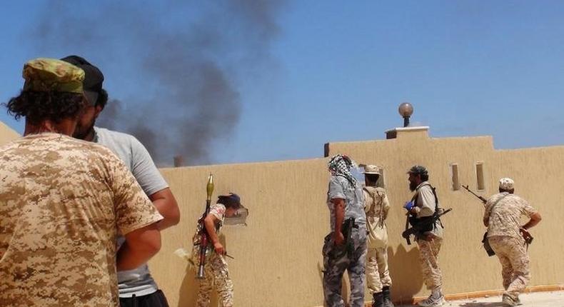 Libyan forces allied with the U.N.-backed government take position as they battle with IS fighters to capture university buildings in Sirte, Libya, August 10, 2016. Picture taken August 10, 2016. 