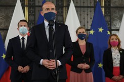 Kto jest liderem opozycji? Budka i Tusk nie będą zadowoleni z SONDAŻU