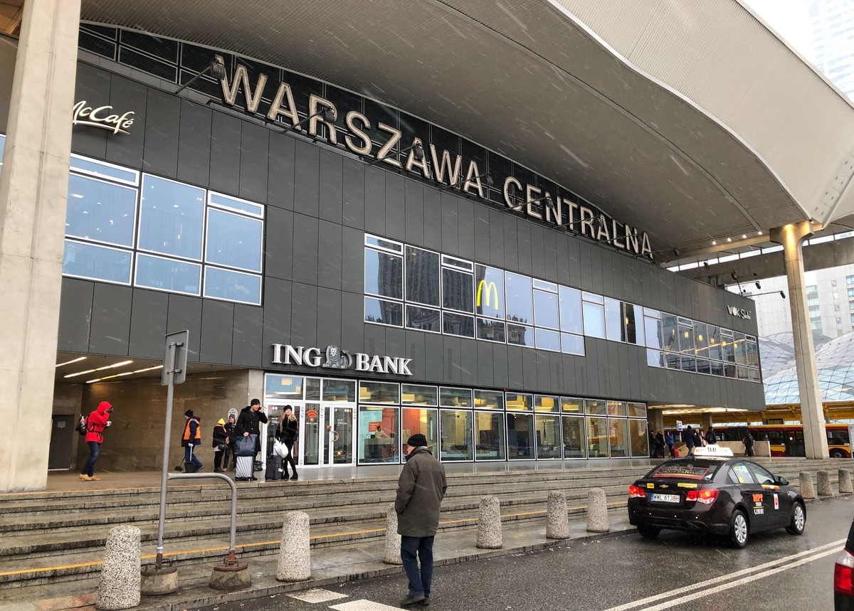 Pożar na Dworcu Centralnym w Warszawie. Kilkadziesiąt osób ewakuowanych