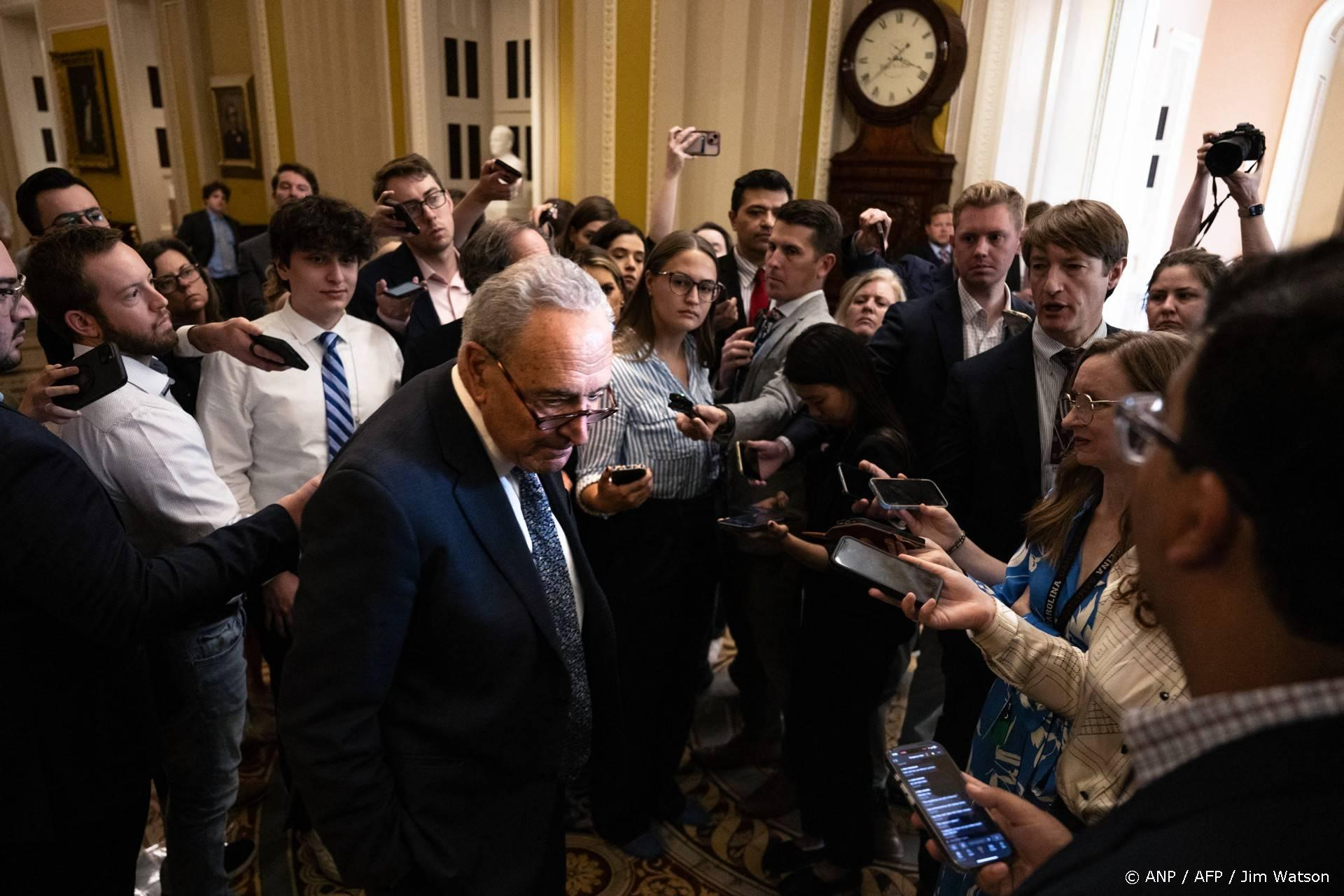 VS Senaat stemt hele nacht over Trump wet van 3300 miljard