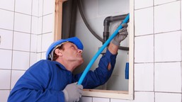 instalacje i fundamenty. wiceminister wyjaśnił, kiedy jest podatek