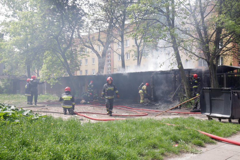 Pożar na Bałuckim Rynku w Łodzi. Tam byli bezdomni