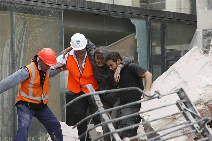 Tragedia. Ludzie giną czekając na pomoc. FOTO