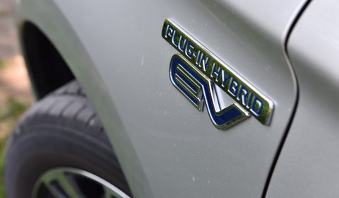 Green NCAP przetestował hybrydy plug-in. Nie we wszystkich autach to się sprawdza