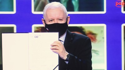 Prezes PiS Jarosław Kaczyński podczas prezentacji programu Prawa i Sprawiedliwości Polski Ład