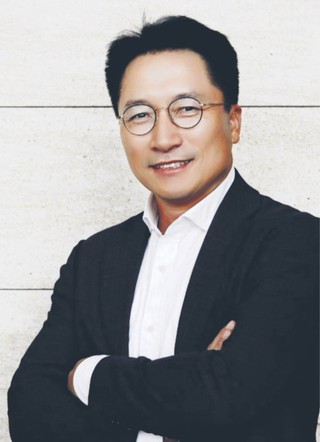 Seung Dong Lee, prezes Hyundai Engineering Poland, firmy budującej w Płocku kompleks Olefin III dla PKN Orlen