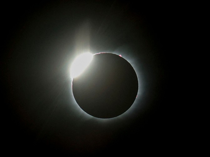 Sutra stiže pomračenje Sunca, poslednje u 20 godina, i menja živote za 3 znaka 