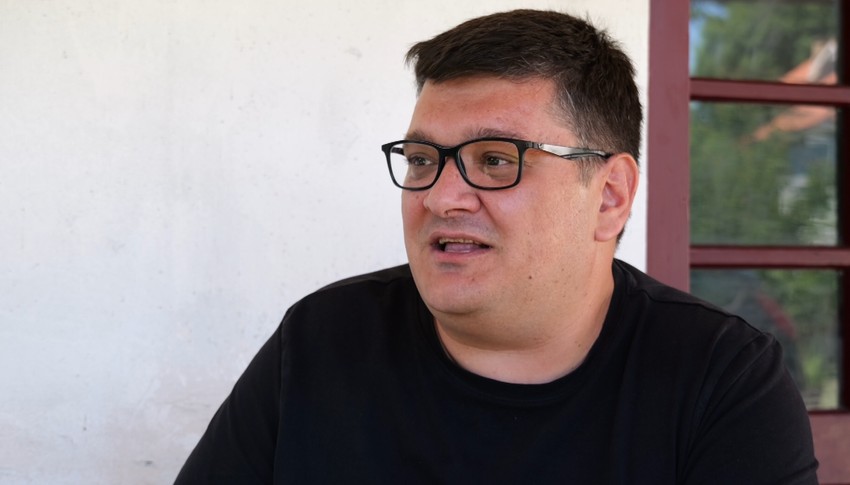 Milanče Radosavljević, emisija "Metar moga sela"