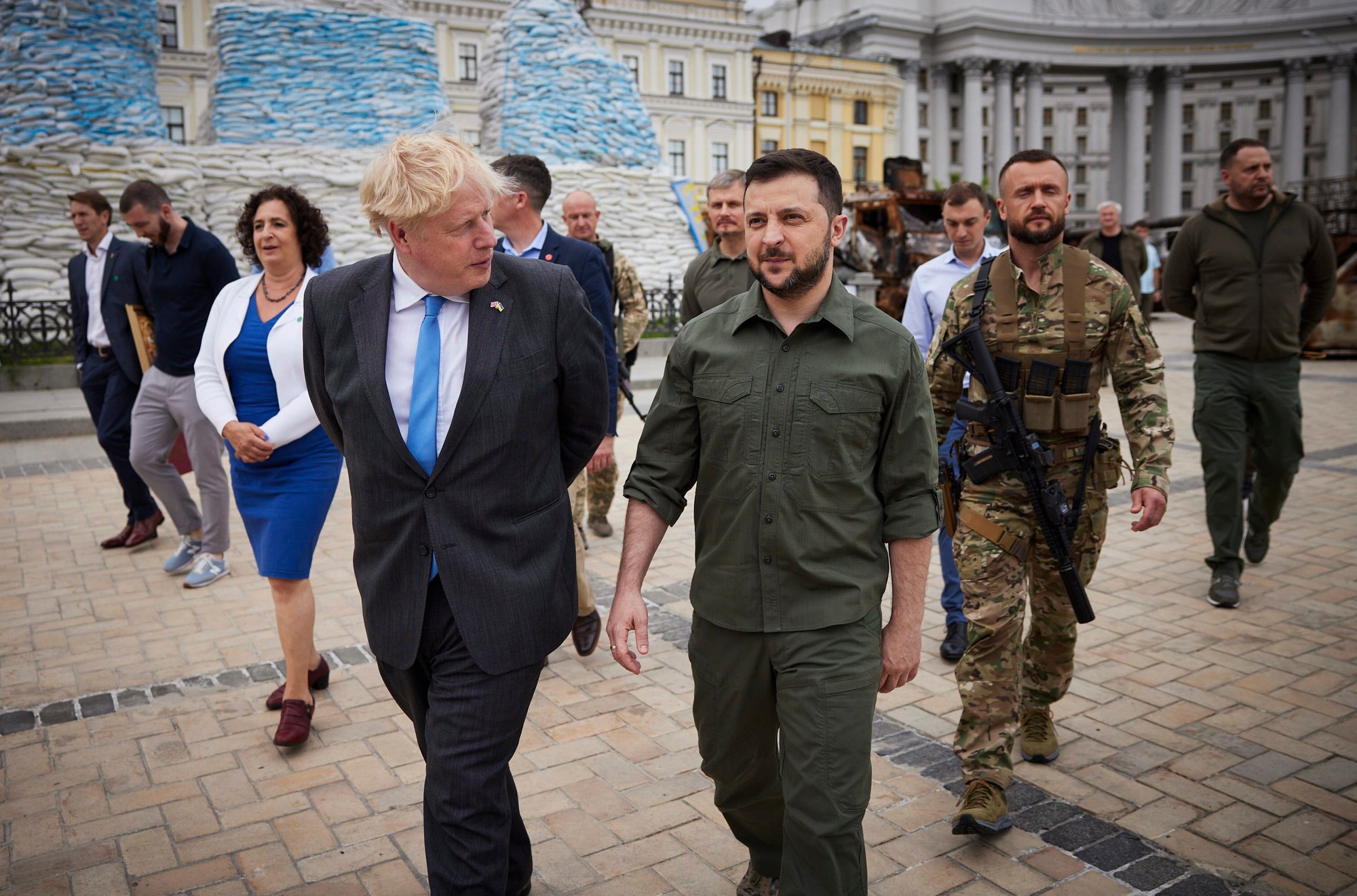 Britský premiér Boris Johnson a ukrajinský prezident Volodymyr Zelenskyj počas návštevy Kyjeva. 