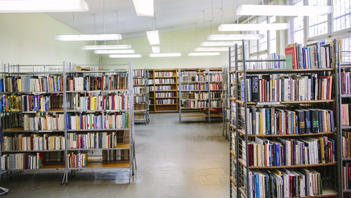 Władze miasta i województwa zamierzają całkowicie zmodernizować miejskie "świątynie lektury". W bibliotekach pojawi się nowoczesny sprzęt oraz zintegrowane programy komputerowe, tożsame dla każdej placówki.