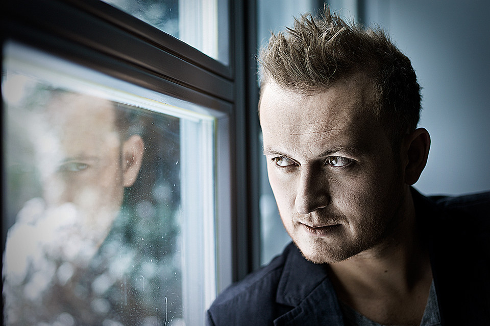 Piotr Karpienia (fot. Rafał Masłow/Sony Music)