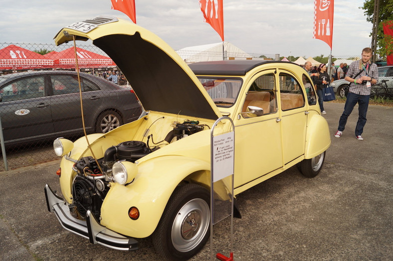 21. Światowy Zlot Miłośników Citroëna 2CV w Toruniu